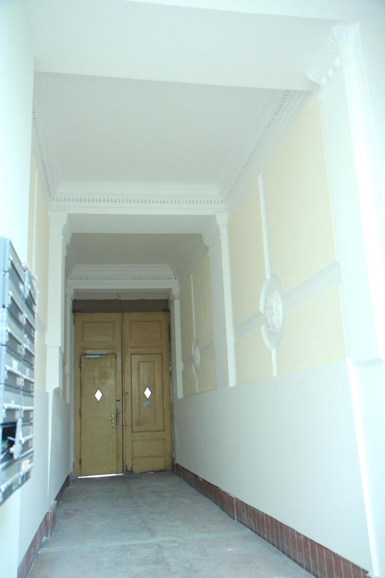 Altbauwohnung Mit Charme - Selbst Check In - Queensize Bett Wina Bagian luar foto